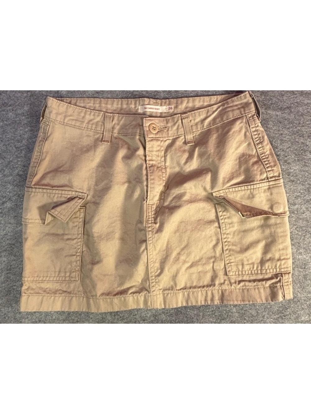 Levi’s Women's Beige Cargo Skirt Size 26 with Button Closure and Front Pockets